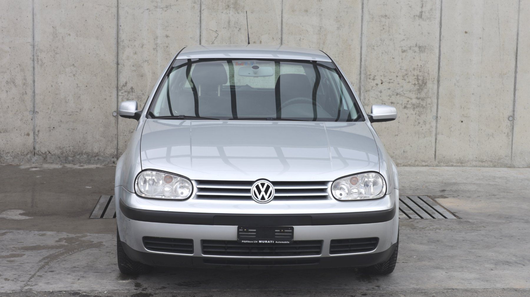 VW Automobili: VW Golf 2.0 Automatik 2002 – Usato da Grenchen venduto da dietervsw 3