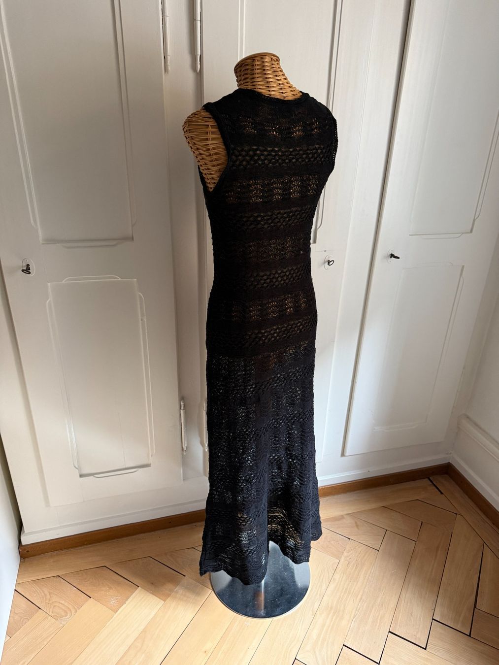 Vestiti: RESERVED - Strickkleid schwarz S – Usato da Zürich venduto da Diazaio 2