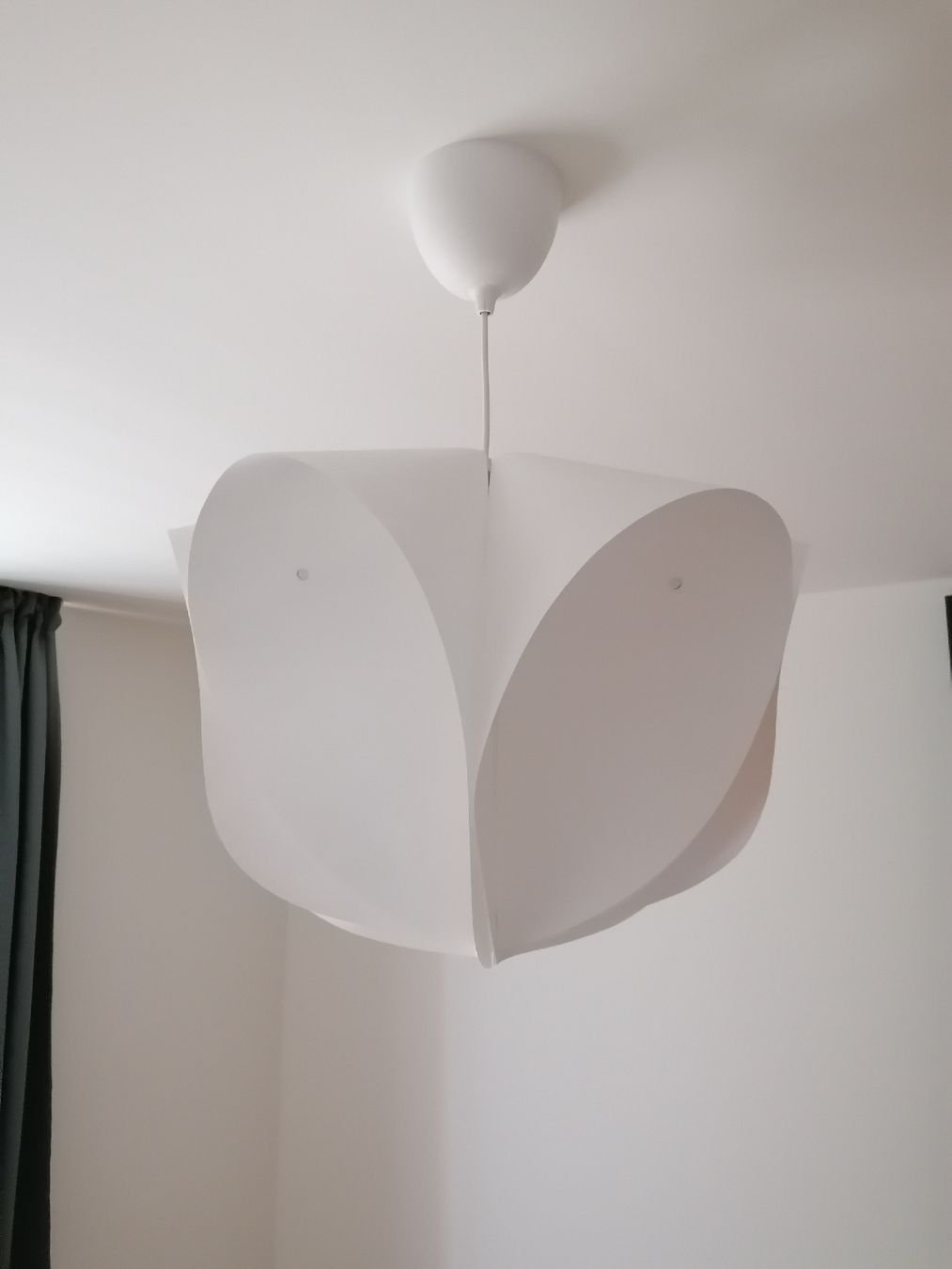 Lustres & lampes de plafonds: Ceiling Light White Flower Petals Like – D'occasion à Zürich par thesuccessnow 1