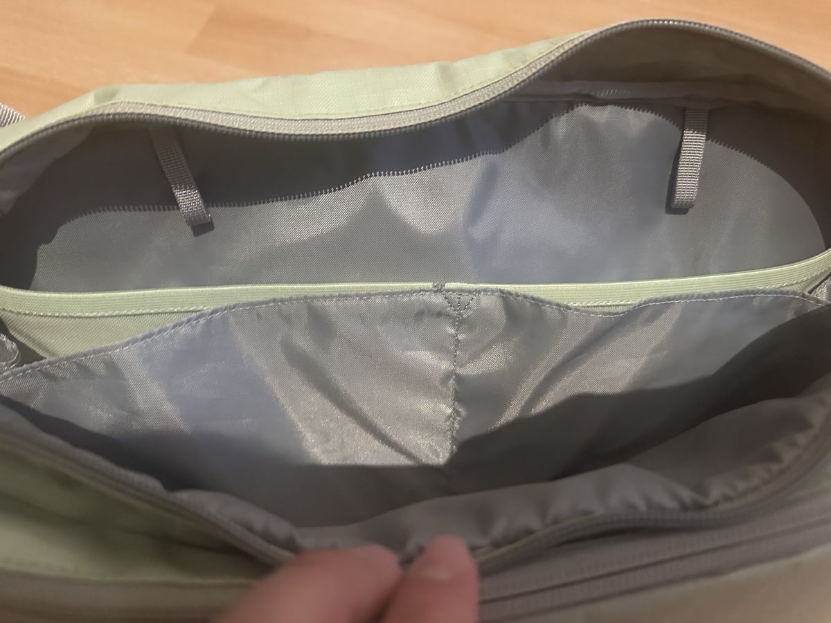 Patagonia Zaini: Patagonia Sling Bag – Usato da Euthal venduto da sar_wc9f 3