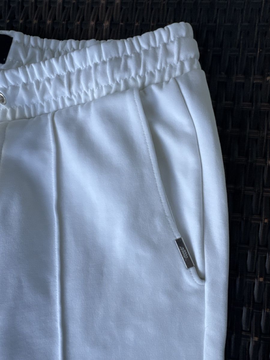 H&M Pantaloni: Turnhose weiss Gr. S H&M – Nuovo (secondo la descrizione) da Mauren venduto da ducducturi 1