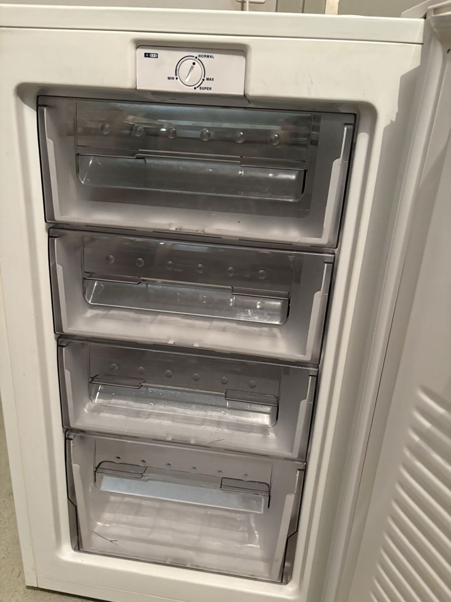 Congélateurs: Gefrierschrank Rotel (82 L) – D'occasion à Hochfelden par km_52 1