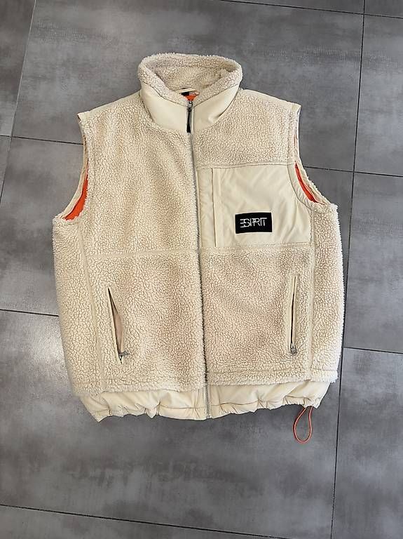 Giacche: Espirit Teddy Jacke Beige Creme L – Usato da Messen venduto da Schwueen 1