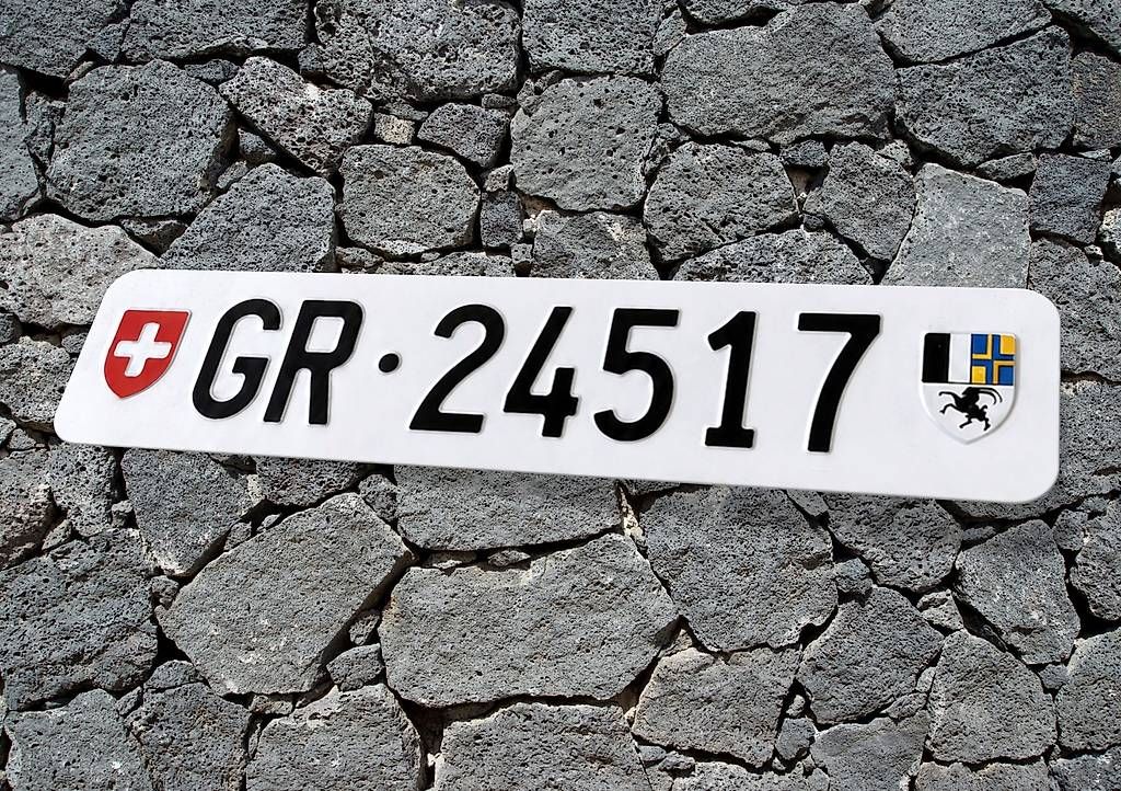 Insegne: GR Autonummer/Kontrollschild – Usato da Chur venduto da autonummer-gr.ch