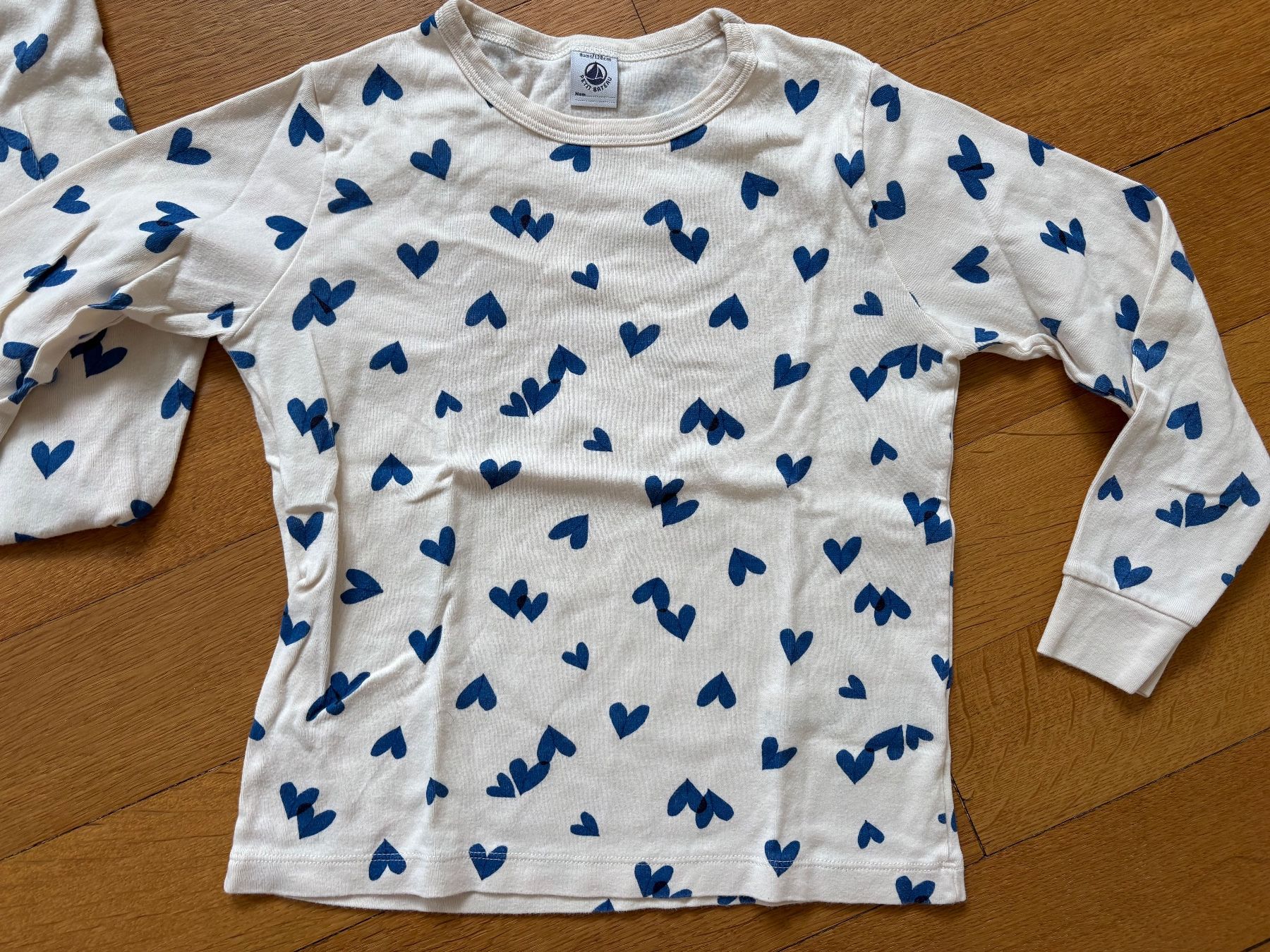 Petit Bateau Pyjamas & Ähnliches: PETIT BATEAU Pijama (Grösse 8) – Gebraucht aus Basel von SAF 1