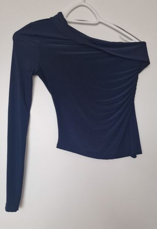Pull&Bear Top, Gr. S, asymmetrisch, neuwertig!