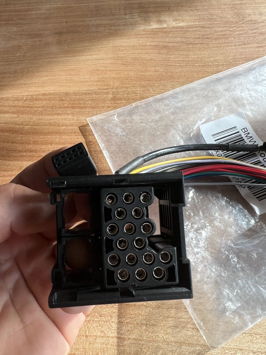 Laufwerke & Adapter: Bluemusic BMW Bluetooth Rundpin Adapter – Neu (gemäss Beschreibung) aus Jonen von Jeeezer 2