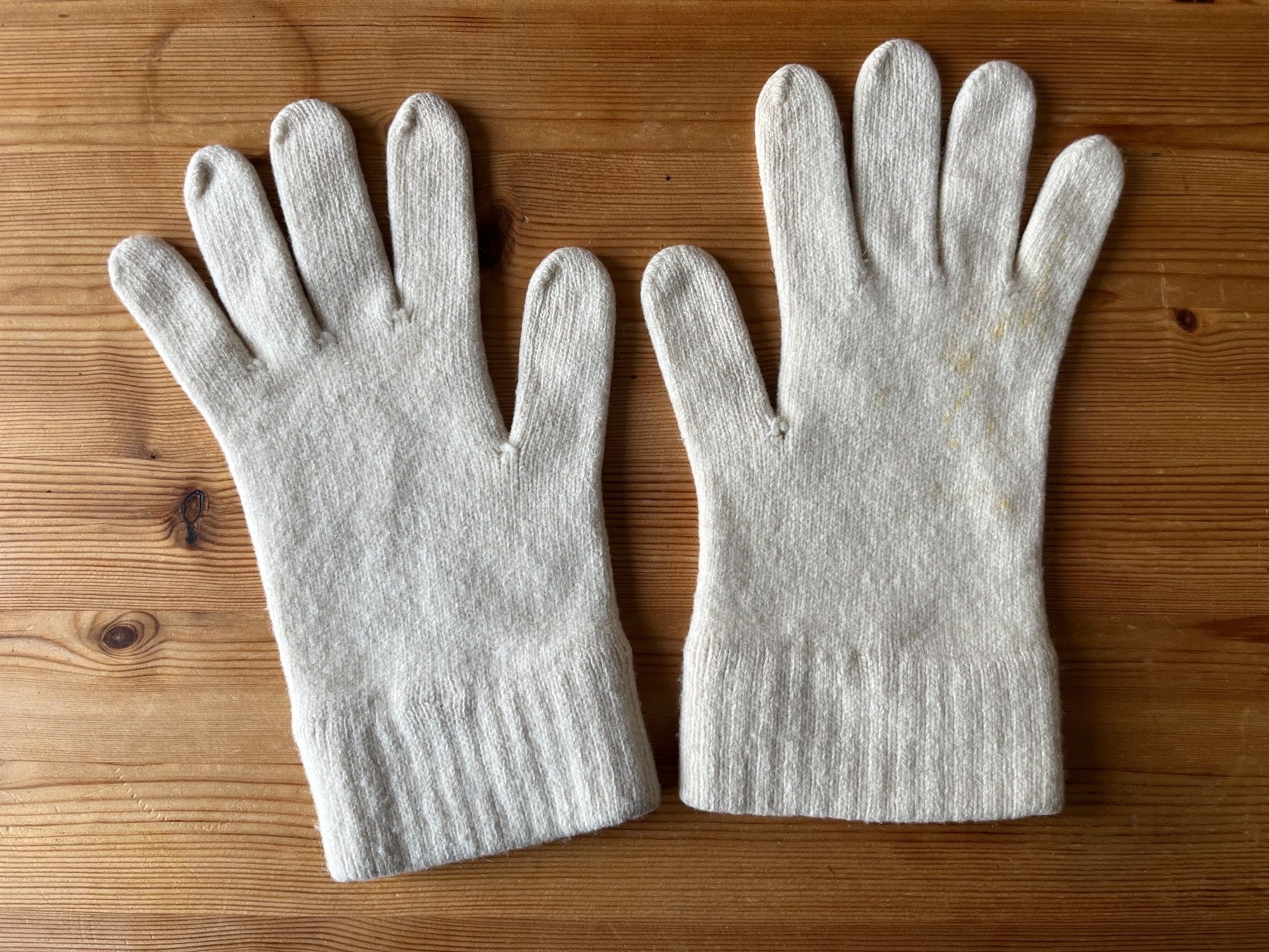 Burberry Guanti & manicotti: Original BURBERRY gloves – Usato da Winterthur venduto da L.K.I. 1