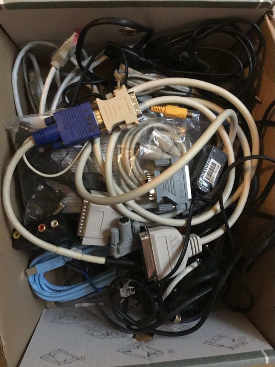 Kabel: Diverse Computer Kabel – Gebraucht aus Schlieren von Jeajet 1