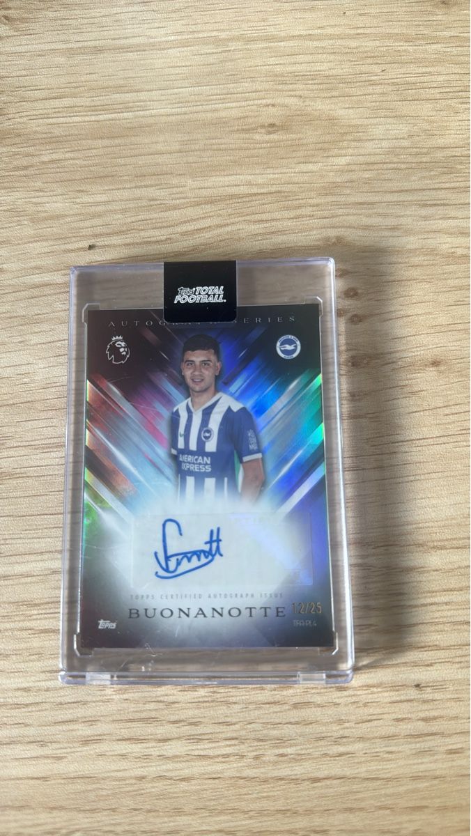 Topps Carte collezionabili: Topps Buononotte 12/25 autografata – Usato da Massagno venduto da vin_t9jw