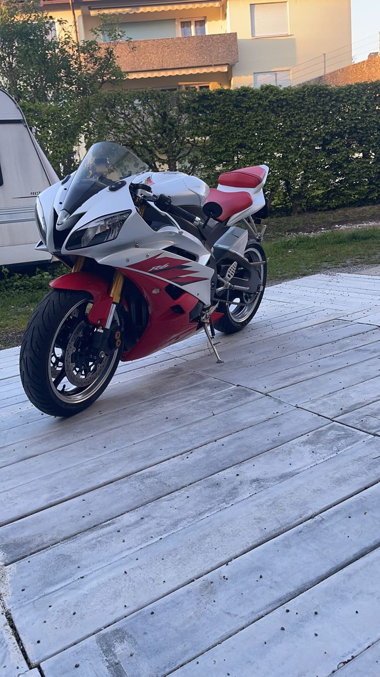 Yamaha Strada: Yamaha r6  – Usato da Kreuzlingen venduto da Bmw06 3