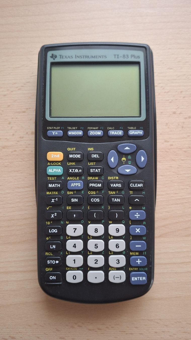 Texas Instruments Calculatrices: Taschenrechner TI-83 Plus, Texas Instruments – D'occasion à Sempach par steph_con
