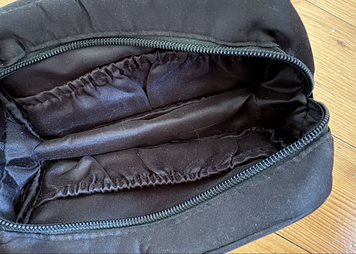 Custodie per cosmetici: Trousse de toilette Giorgio Armani – Usato da Sion venduto da edelweissse 2