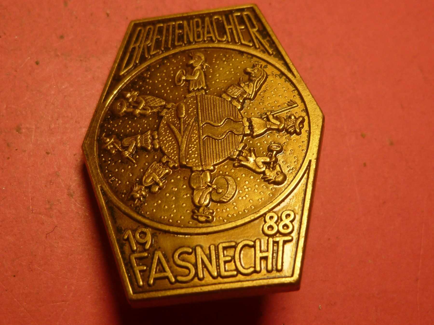 Placchette & Badge: BREITENBACH 1988 MESSING – Usato da Ried (Muotathal) venduto da Mandarin02