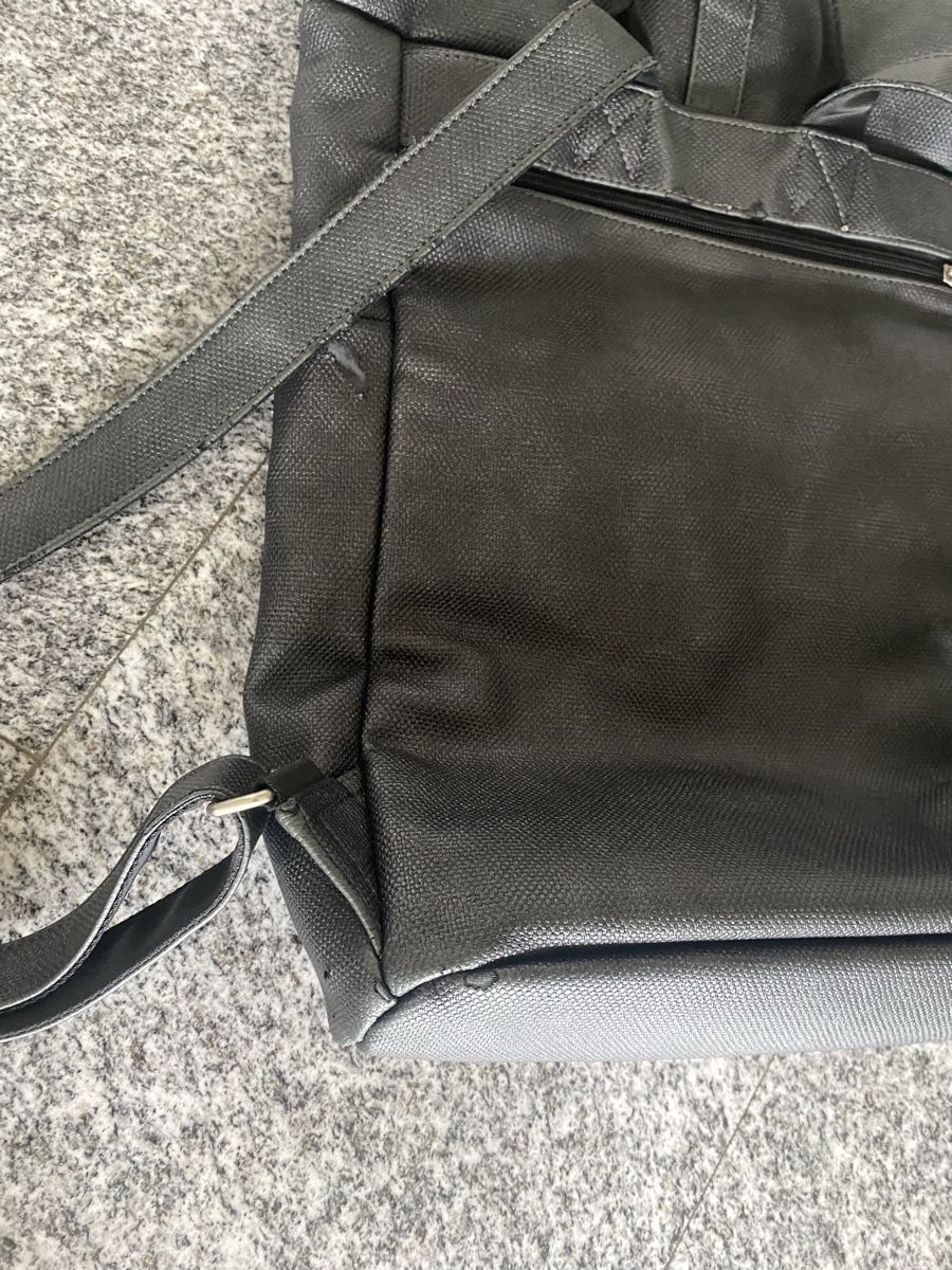 Zwei Zaini: ZWEI Rucksack grau mit leichtem Glanz – Usato da Kastanienbaum venduto da Cetrioli13 6
