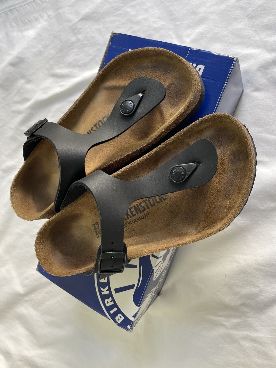 Birkenstock Damenschuhe: Birkenstock Gizeh nere nr. 37 – Gebraucht aus Gorduno von cha_9lgw