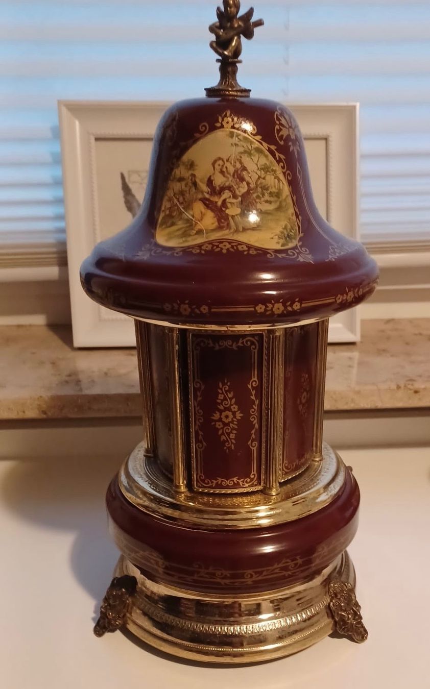 Carillon: Wunderschöne Spieluhr / Karussell – Usato da Olten venduto da ale_nb2x 1