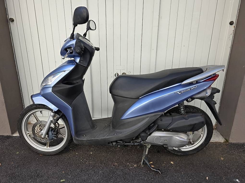 Scooters: Honda Vision 110cc – Gebraucht aus Le Grand-Saconnex von mat_gyj9 4