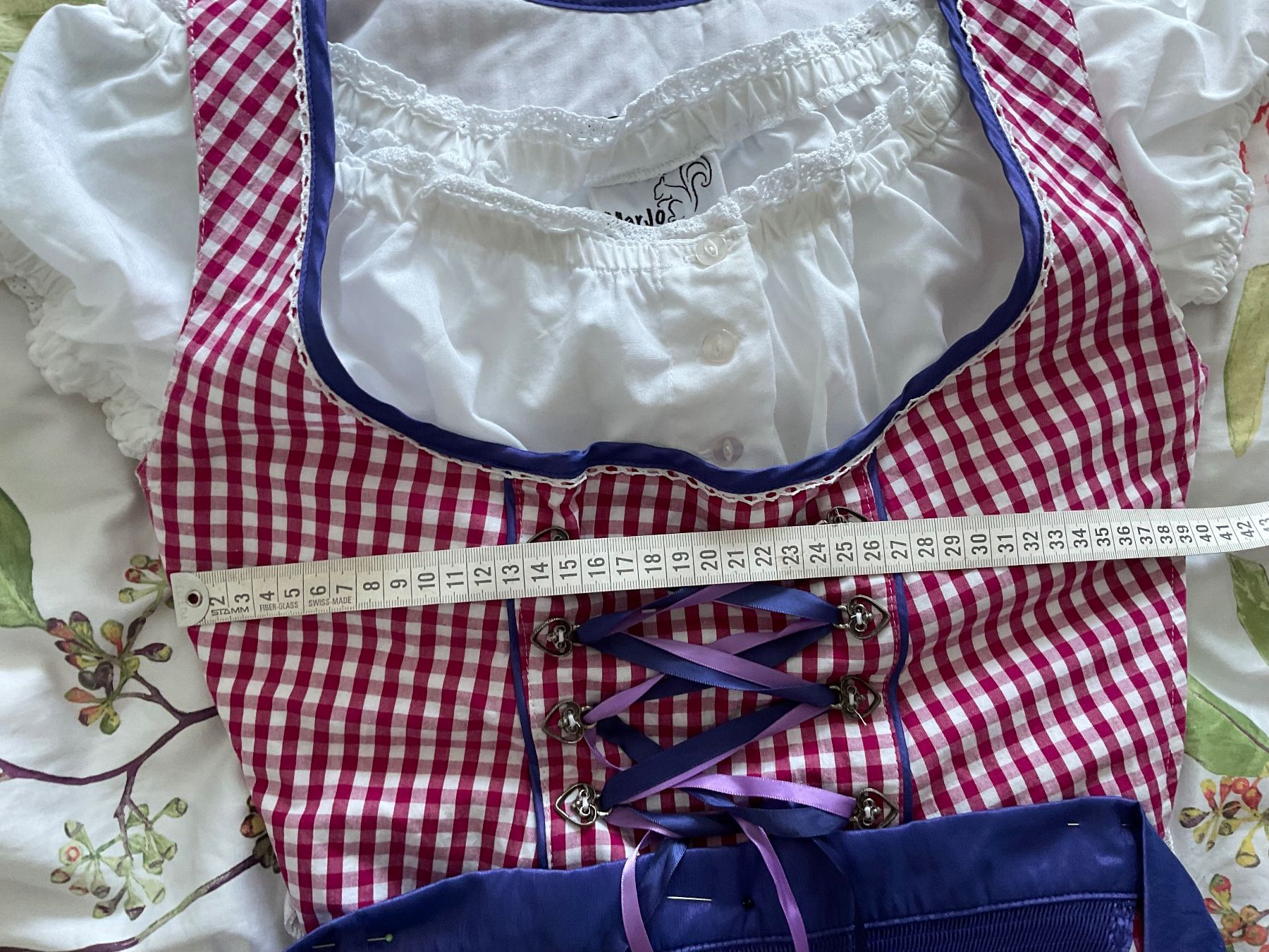 Kleider: MarJo schönes Dirndl mit LuemGr 34 top Zustand – Gebraucht aus Urdorf von alda02 3