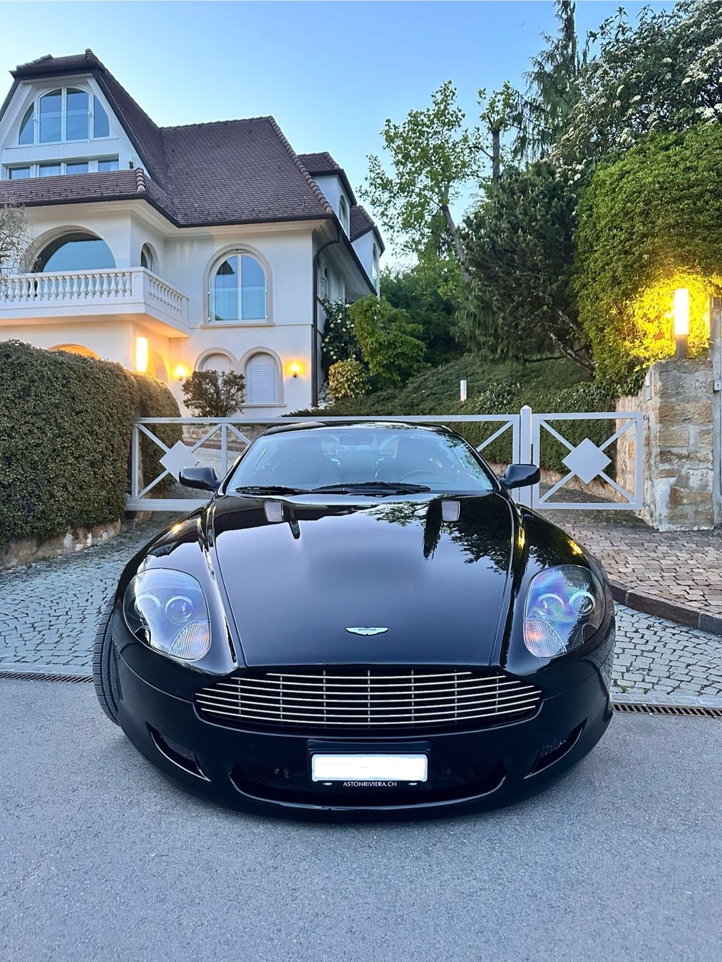 Aston Martin Automobili: Aston Martin DB9 Coupé – Usato da Genève venduto da SovereignWatch 4