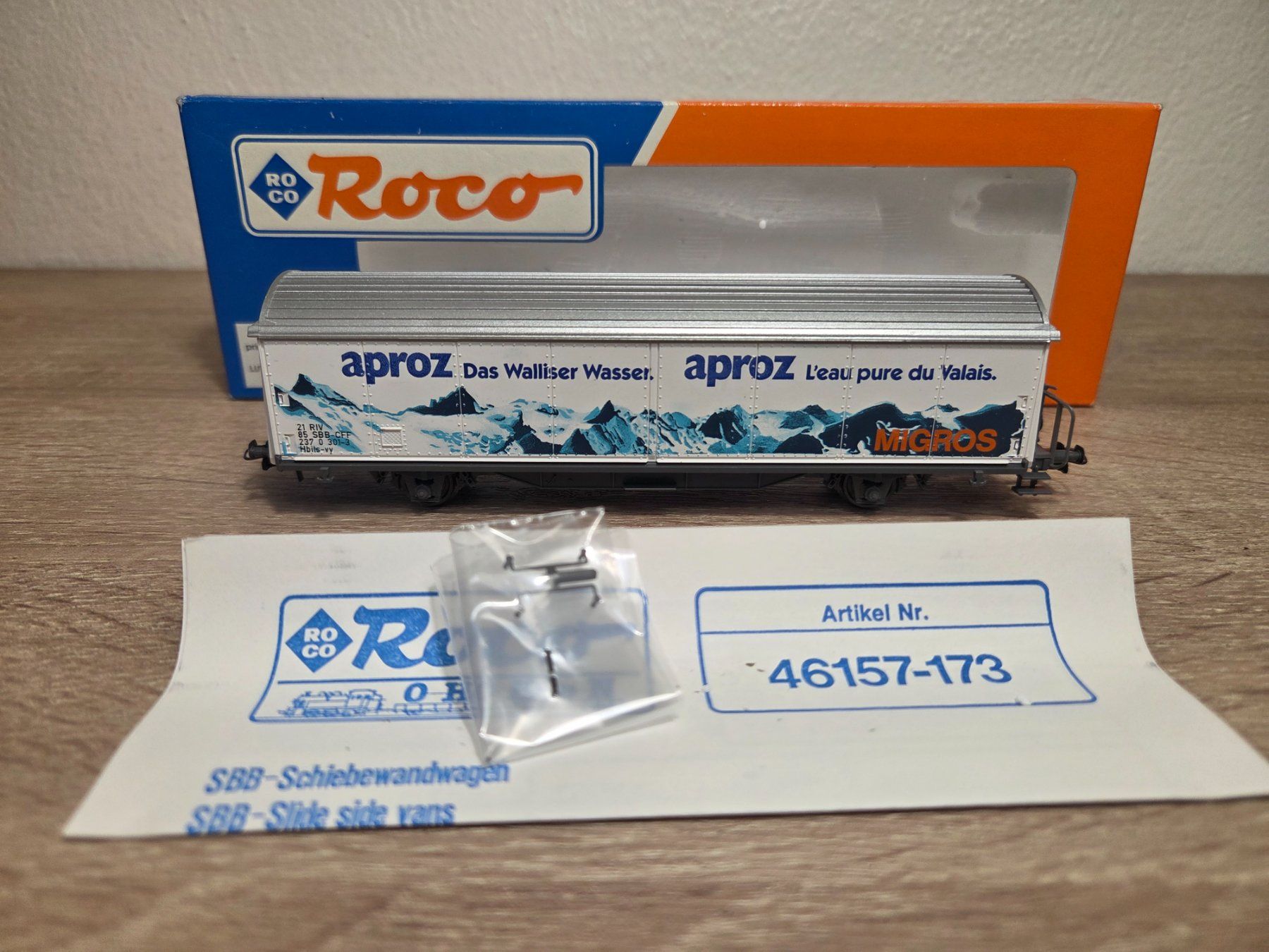 Roco Modellini di ferrovie: Roco 291032 Güterwagen Aproz SBB H0 – Nuovo e nell'imballaggio originale da St-Aubin-Sauges venduto da Lo_Go 5