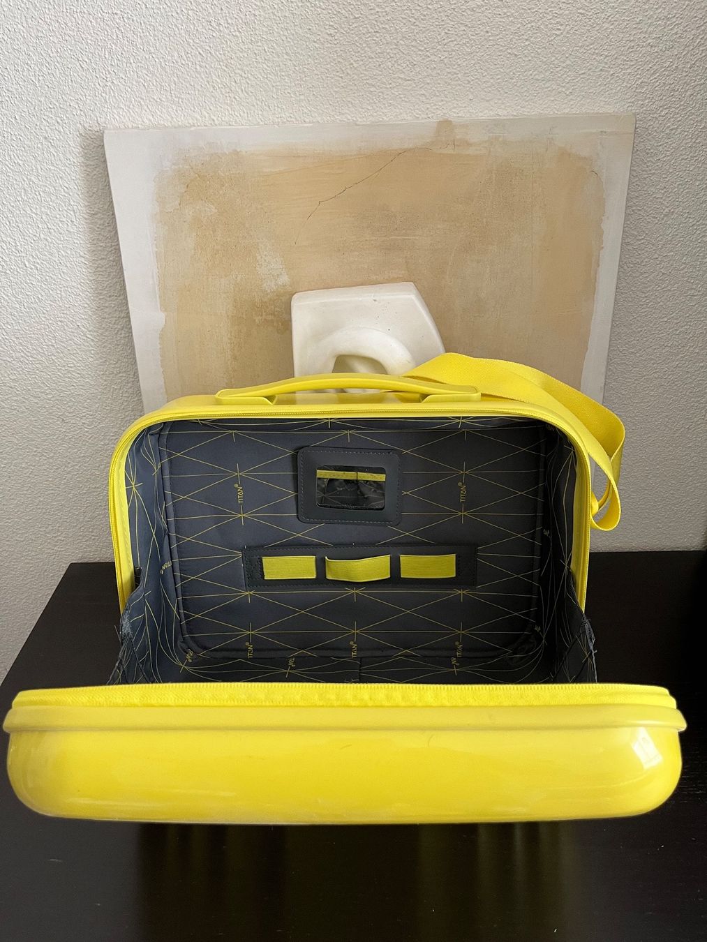 Valigie: Kleiner Koffer Titan Gelb – Usato da Emmenbrücke venduto da Anna01014 2