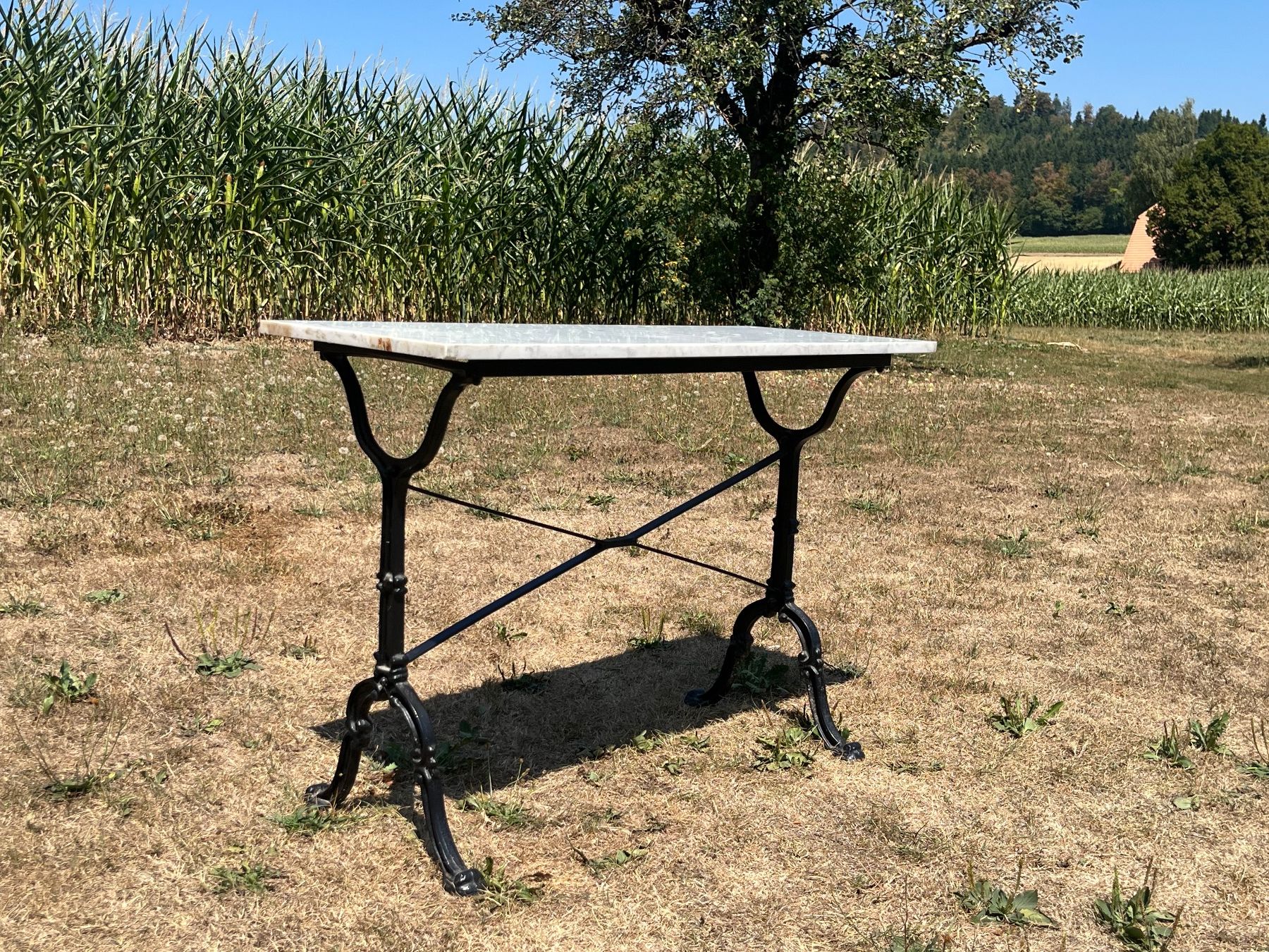 Tables: Gartentisch  mit Marmorplatte – D'occasion à Allmendingen b. BE par juair 5