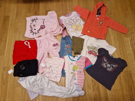 Lot vêtements fille 13 pièces taille 86