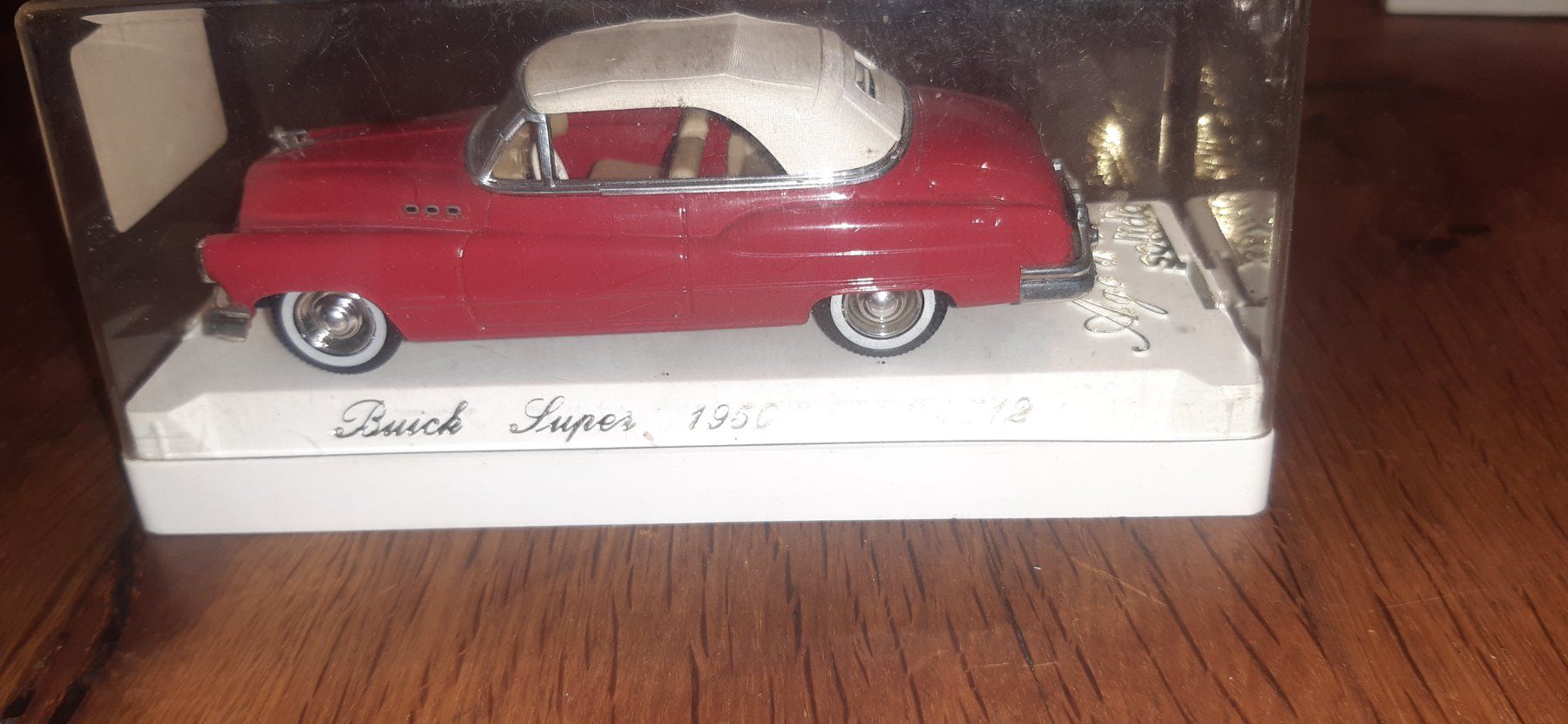 Solido Modellini d'auto: Buick Super 1950 1:43 SOLIDO 4512 – Usato da Fehraltorf venduto da STEMAC01TK