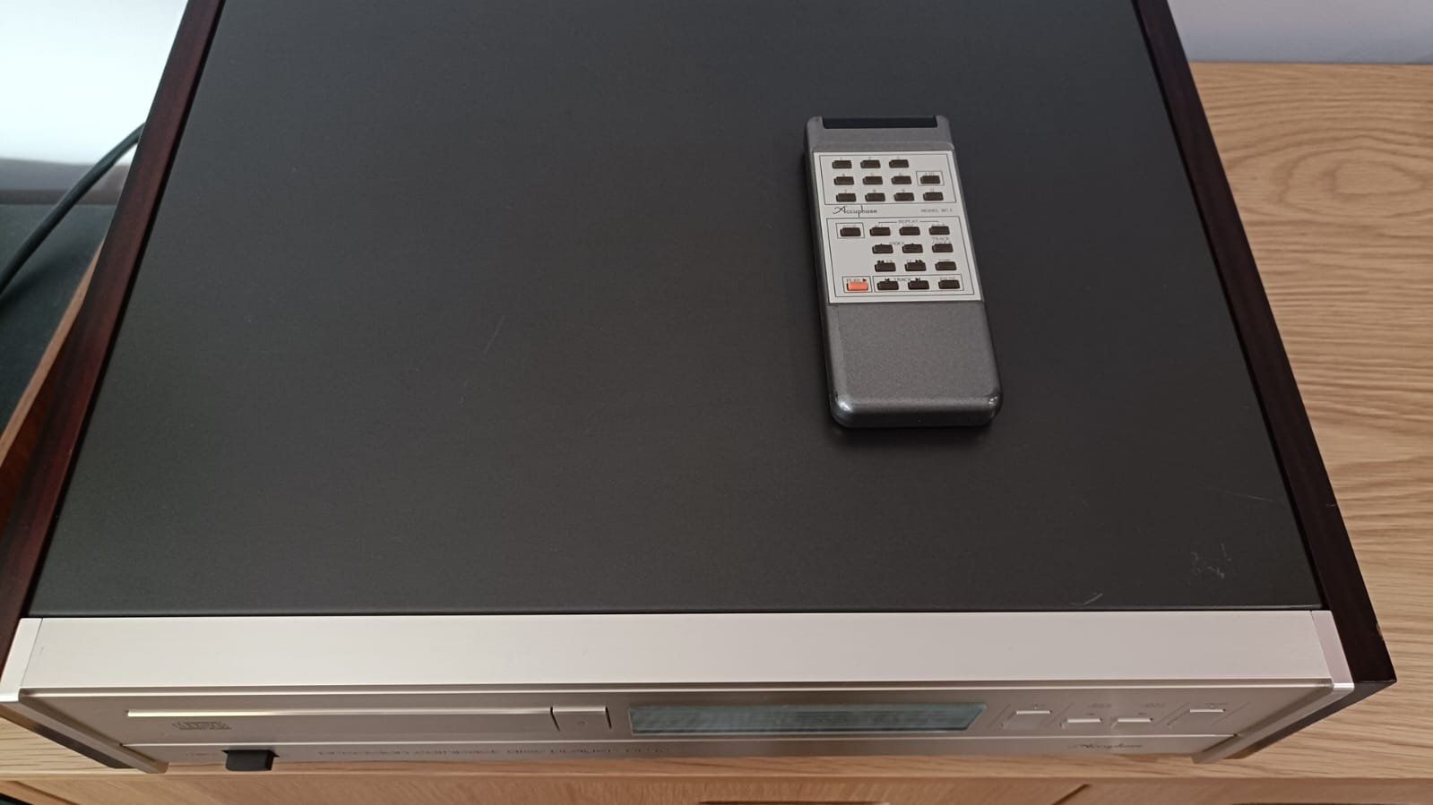Accuphase Sistemi audio & multimediali: Accuphase DP 70 CD player – Usato da Basel venduto da Threemice 3
