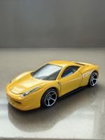 Ferrari 458 Italia Hot Wheels Gialla - Da Collezione!