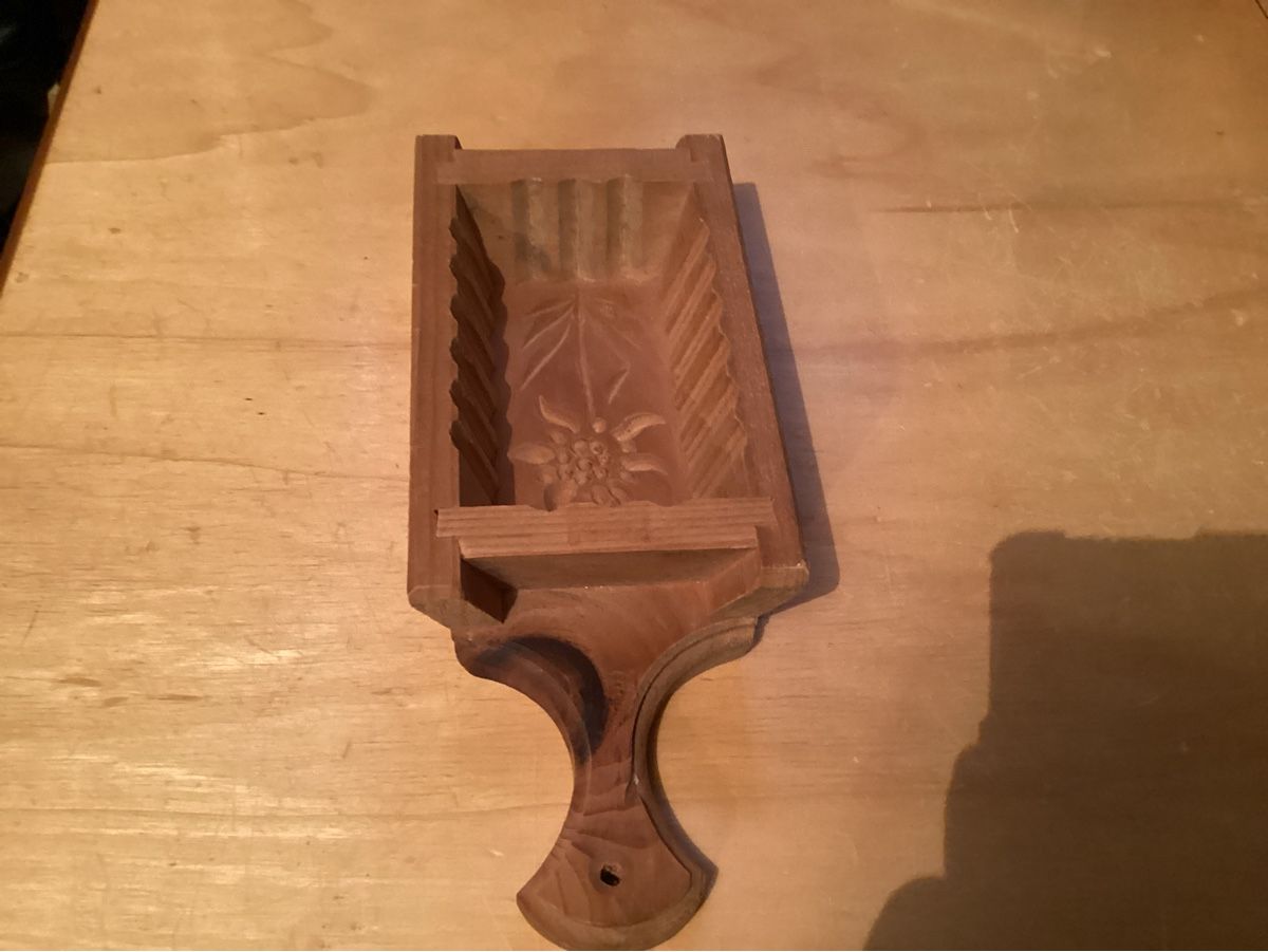 Articoli in legno: Holz Anke Form/ Butter Form – Usato da Unterkulm venduto da Lunchen11 2