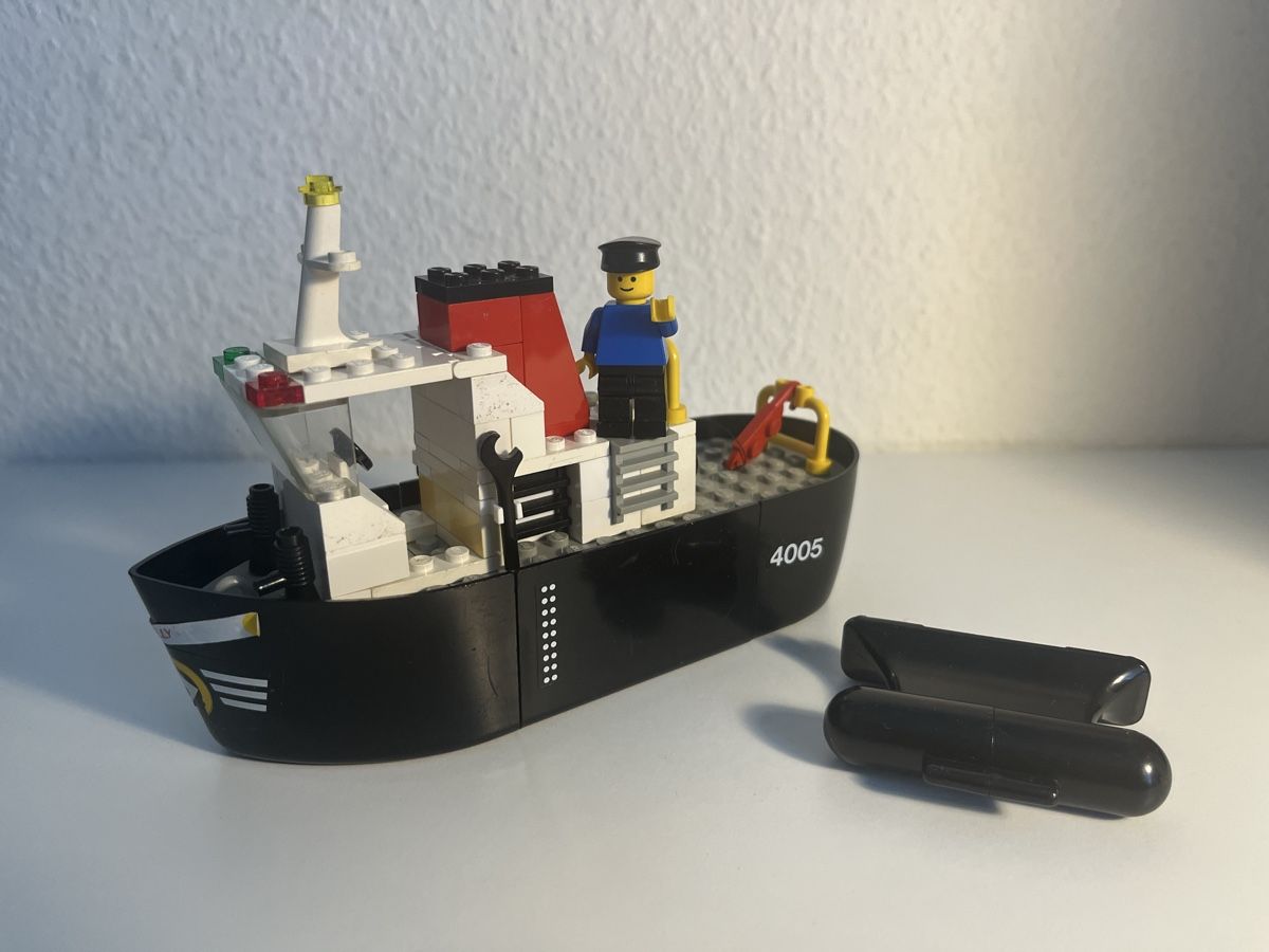 Lego Baukästen: Lego Tug Boat 4005 – Gebraucht aus Basel von Palchyk