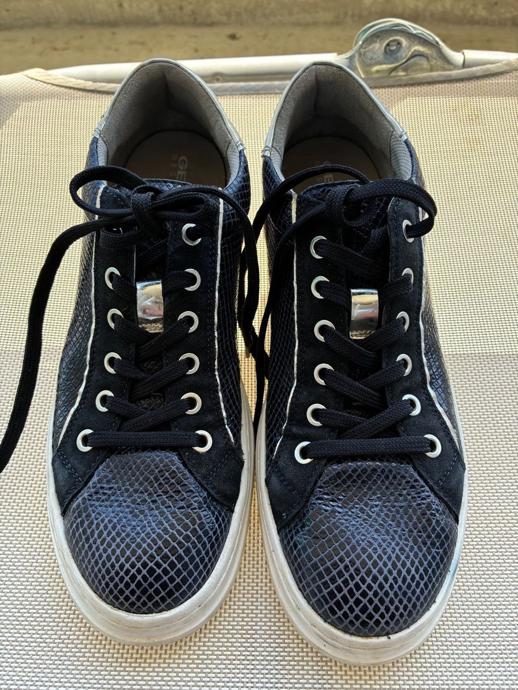 Geox Chaussures femmes: GEOX Baskets: Chaussures /scarpe / Schuhe – D'occasion à Fribourg par SD1910