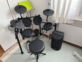 E-Schlagzeug: Alesis Nitro Mesh Kit inkl. Verstärker