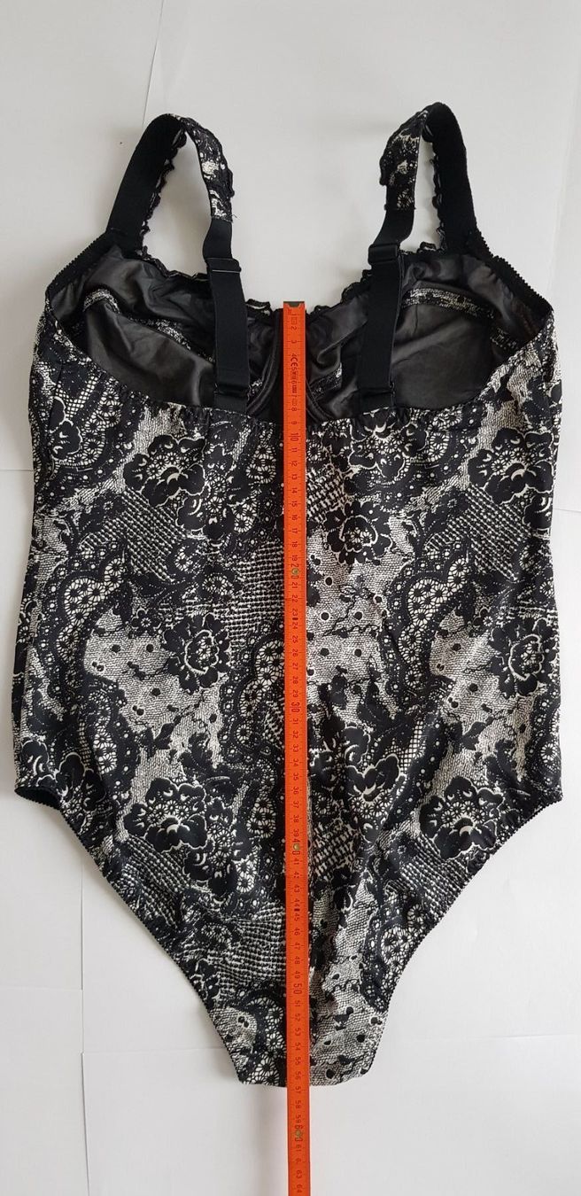 Altra biancheria intima: Schöner Damen Body mit Spitze 100 – Usato da WALTERSWIL SO venduto da thb_ybm8 3