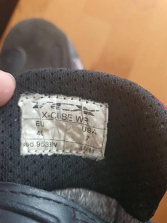 Scarpe da uomo: Töffschuhe Gr. 40 – Usato da Uttigen venduto da secret13