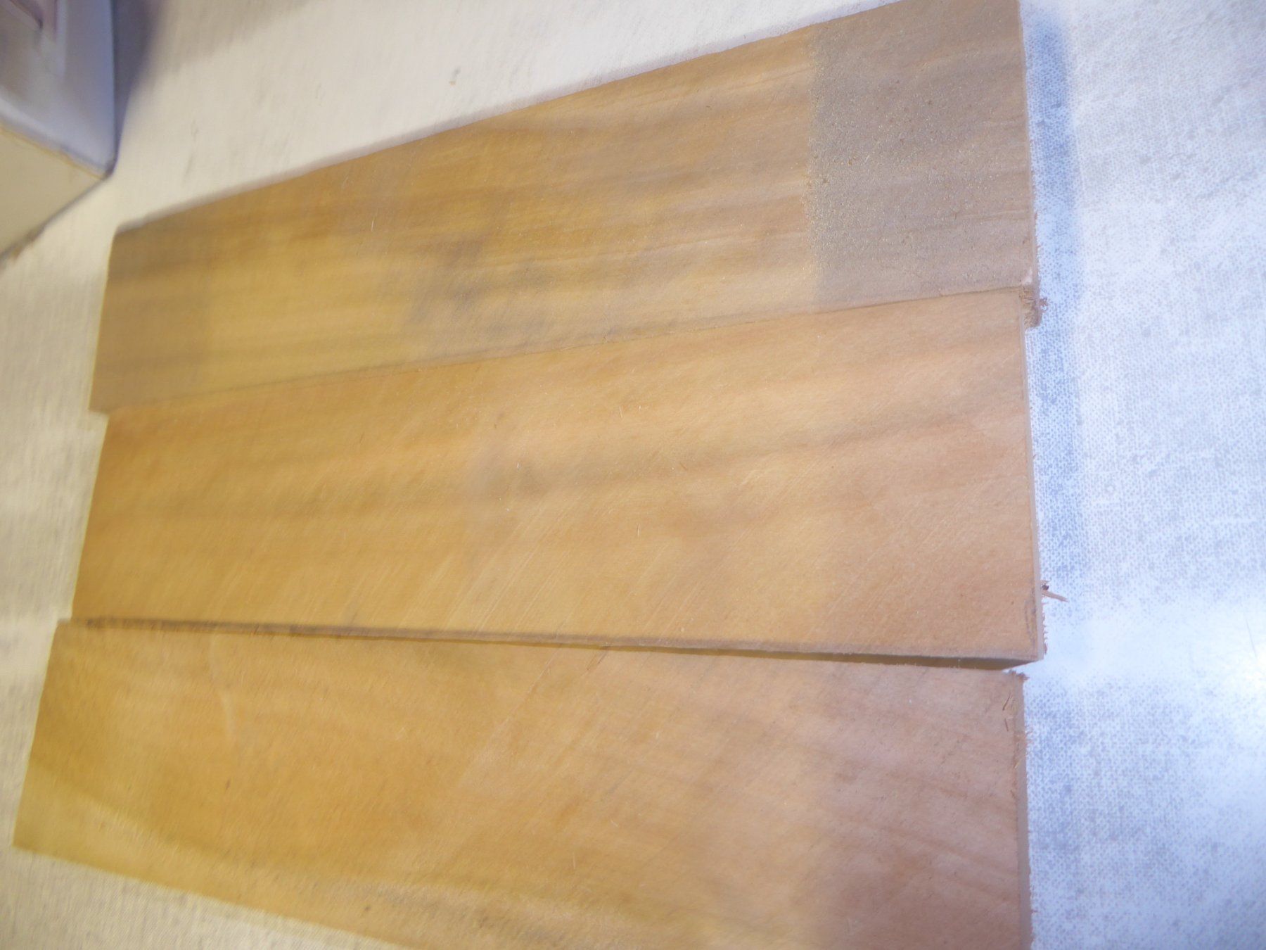 Articoli in legno: Kirschbaumbrettli 24 mm – Nuovo (secondo la descrizione) da Sumiswald venduto da Hennri1 1