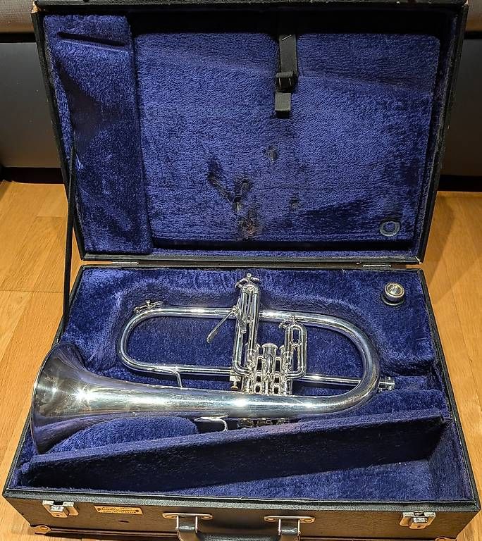 Strumenti musicali: Bach Stradivarius 183 Flügelhorn versilbert, ca. 1985 – Usato da St. Margrethen SG venduto da Stuzi1 3