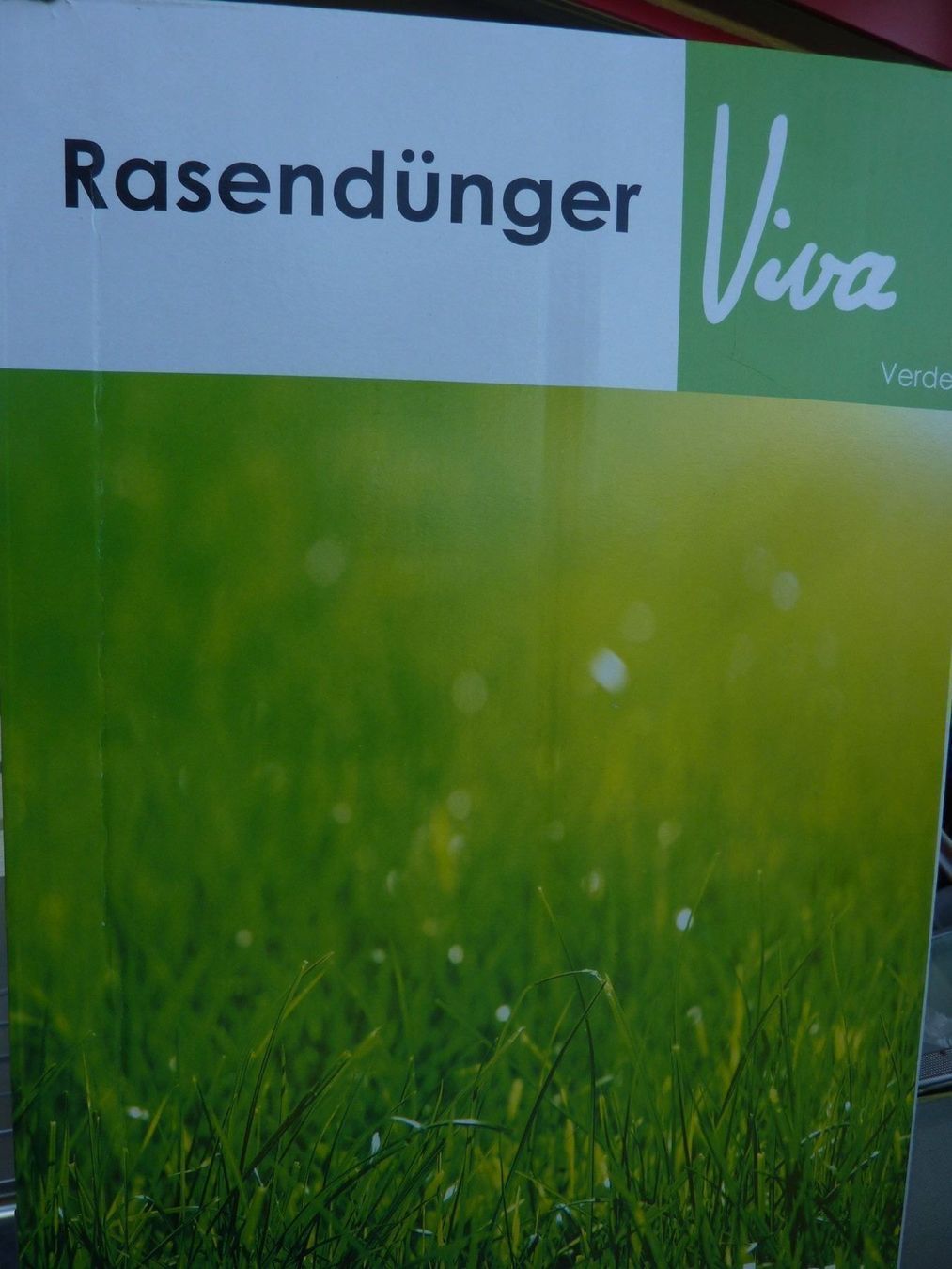 Piante & sementi: 9 kg Rasen Dünger CHF 1.66/kg – Nuovo (secondo la descrizione) da Lömmenschwil venduto da ritalin01