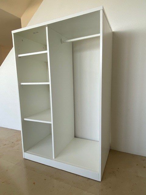 Ikea Guardaroba: Ikea Svyde Garderobe – Usato da Pfaffhausen venduto da stepober 2