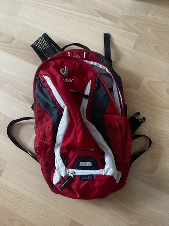 Rucksack Deuter Race 8l neuwertig
