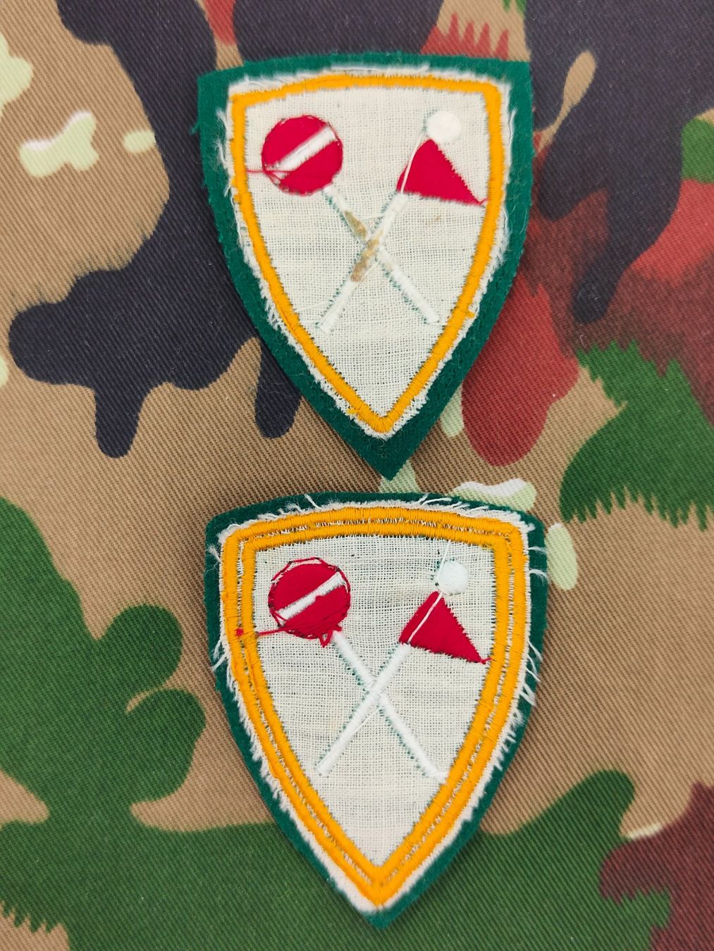 Schweizer Armee Placchette & Badge: Funktionsabzeichen Zeigerchef Set – Usato da Bauma venduto da SwissMilitaria 1