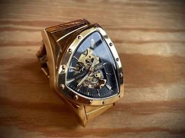 extravagante Uhr