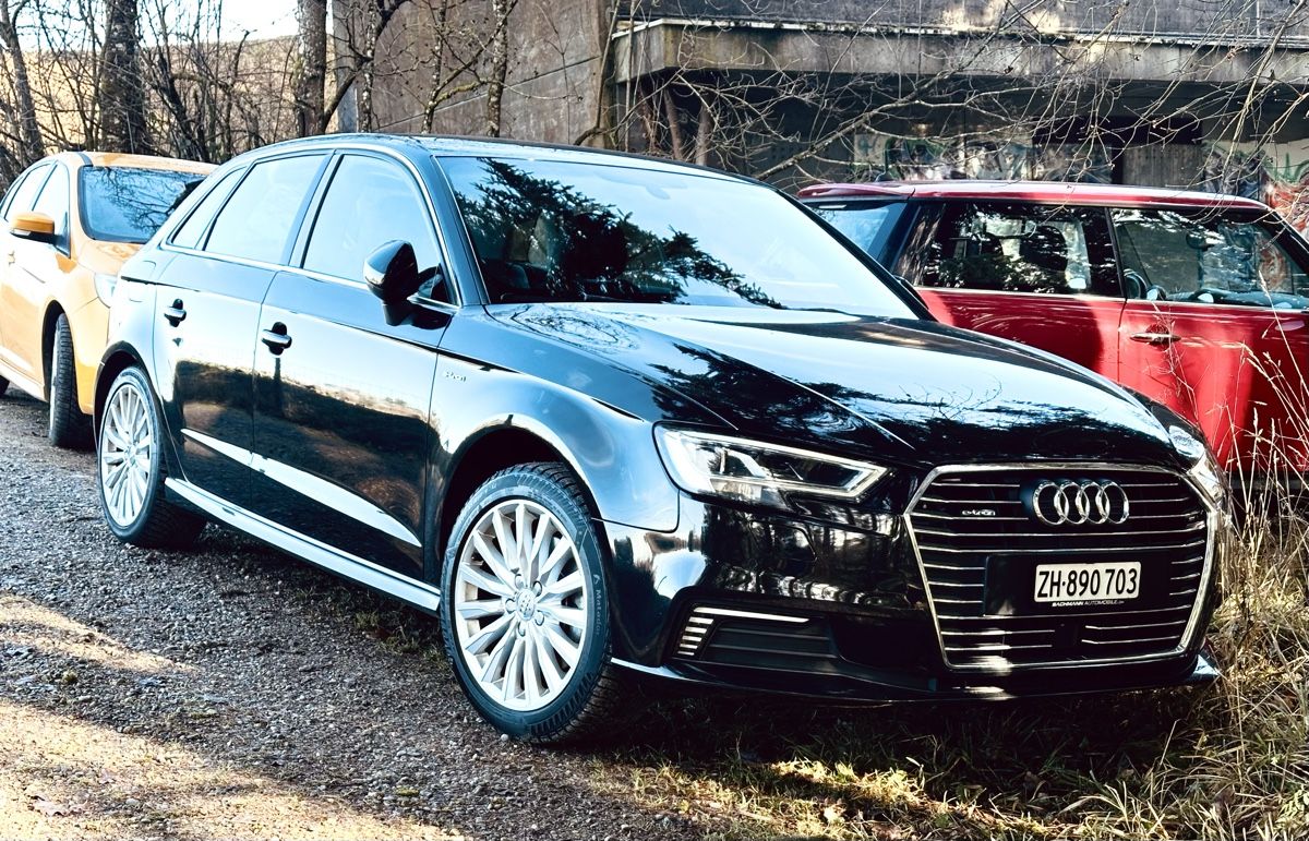 Audi Automobili: Audi A3 Sportback e-tron – Usato da Zürich venduto da Carsell 3