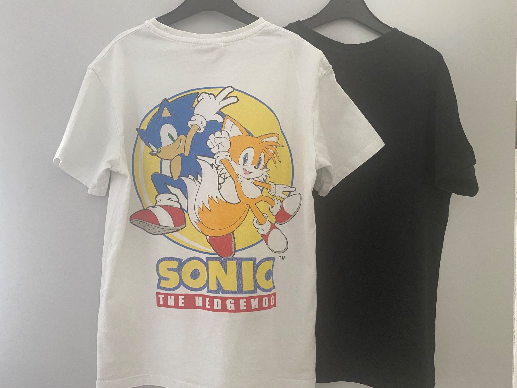 C&A Hemden, T-Shirts & Polos: 2 T-Shirt Grösse 134-140 Sonic – Gebraucht aus Glattbrugg von riseca 5