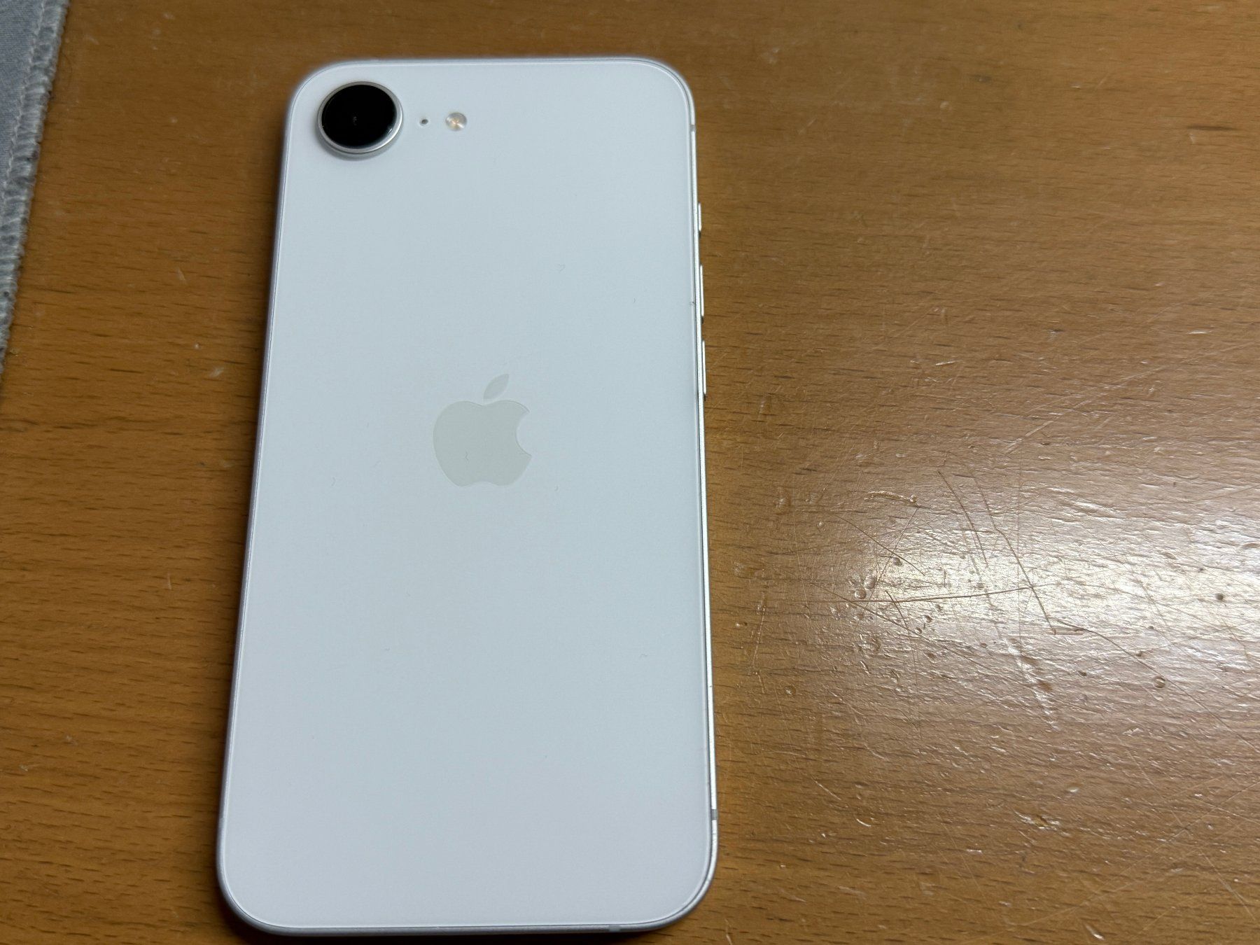 Apple Telefoni cellulari / Smartphones: Iphone 16E 128Gb – Usato da Au SG venduto da bah_6f5w 1