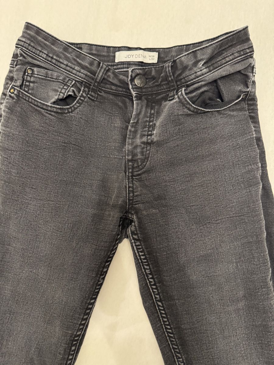 Jeans: Skinny Jeans W28 L32 – Gebraucht aus Frauenfeld von _smile_w 2
