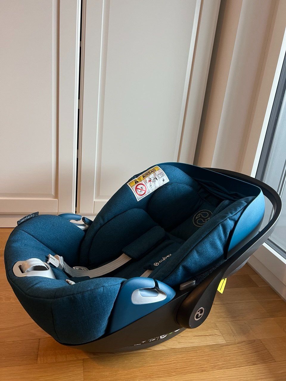 Cybex Seggiolini per auto: CYBEX Cloud Z Plus i-Size mit Isofix Station – Usato da Baar venduto da 4ernova_larisa 4