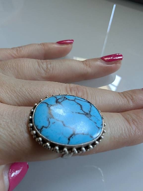 Anelli: Ring Silber mit grossem hellblauem Stein – Usato da Konolfingen venduto da Honey870 1